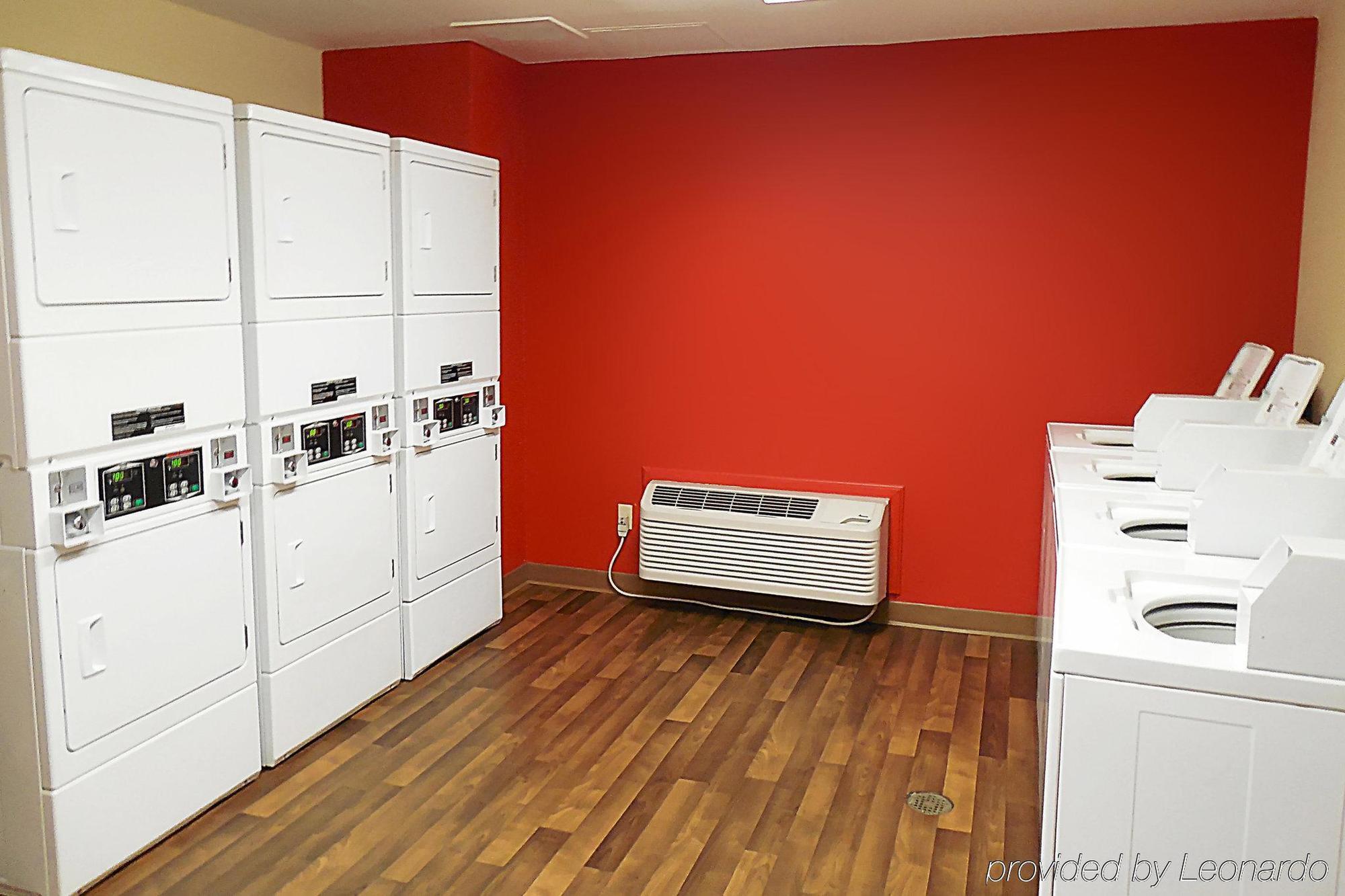 Extended Stay America Select Suites - Detroit - רוזוויל מראה חיצוני תמונה