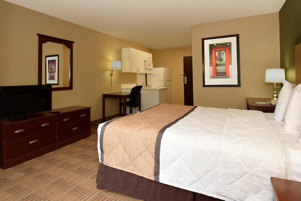 Extended Stay America Select Suites - Detroit - רוזוויל מראה חיצוני תמונה