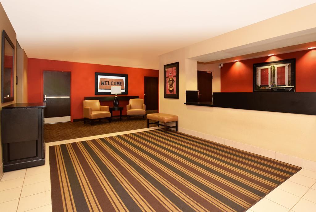 Extended Stay America Select Suites - Detroit - רוזוויל מראה חיצוני תמונה