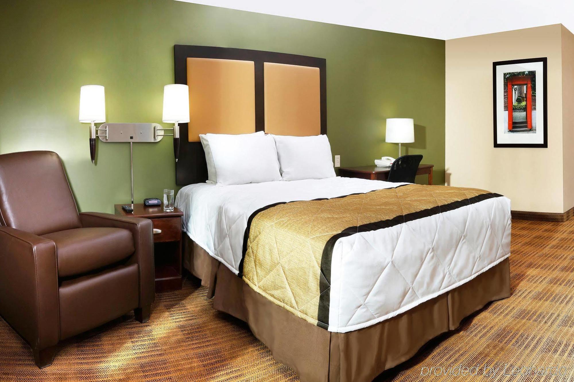 Extended Stay America Select Suites - Detroit - רוזוויל מראה חיצוני תמונה